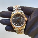 rolex-datejust-41mm-two-tone-rose-gold-black-grey-dial-oyster-perpetual-jubilee-bracelet-watch-replica-menxz.webp